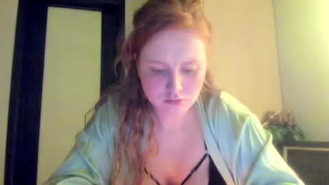 Snapshot of moviestar_ chatting on 01/06/25, 12:37 Eva online show from 01/06/25, 12:37