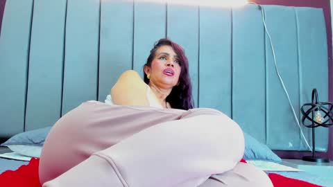 Snapshot of moxa_hot chatting on 12/26/24, 05:08 moxa hot online show from 12/26/24, 05:08