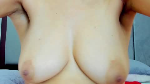 Snapshot of moxa_hot chatting on 12/26/24, 08:11 moxa hot online show from 12/26/24, 08:11