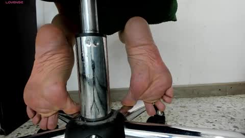 Snapshot of moxa_hot chatting on 10/01/25, 01:50 moxa hot online show from 10/01/25, 01:50