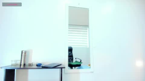 moxa hot online show from 10/31/25, 03:02