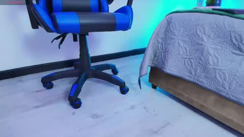 moxa hot online show from 04/21/26, 03:28