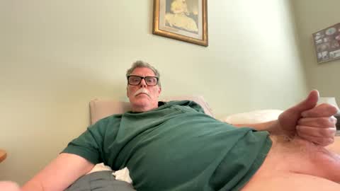 Snapshot of mpc12041959 chatting on 09/23/25, 10:02 mpc12041959 online show from 09/23/25, 10:02