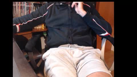 Snapshot of mpmimp chatting on 10/06/25, 04:15 mpmimp online show from 10/06/25, 04:15