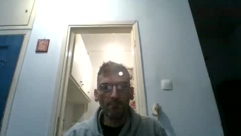 mppempis81 online show from 04/22/26, 08:10