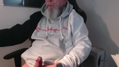 Snapshot of mr_boombastic2021 chatting on 04/02/26, 10:02 mr_boombastic2021 online show from 04/02/26, 10:02