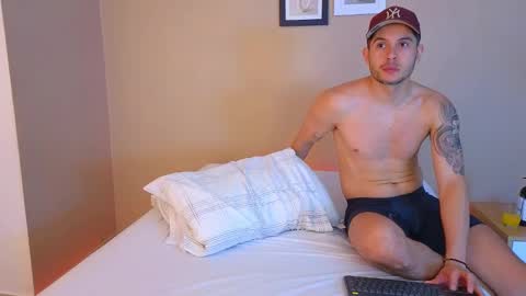Snapshot of mr_danni_ chatting on 03/04/25, 09:00 Danny Aleja online show from 03/04/25, 09:00