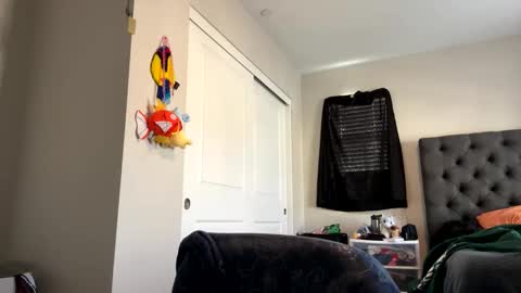 Snapshot of mr_diego69 chatting on 11/16/25, 10:59 Diego69 online show from 11/16/25, 10:59