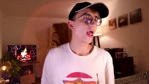 Mr Evans online show from 10/22/25, 03:01