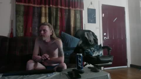 Snapshot of mr_happy12 chatting on 02/25/25, 02:47 mr_happy12 online show from 02/25/25, 02:47