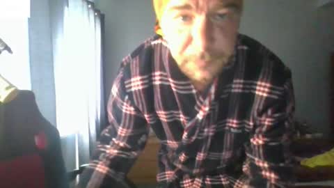 Snapshot of mr_i_ chatting on 09/14/25, 10:14 mr_i_ online show from 09/14/25, 10:14