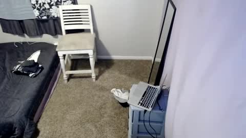 Snapshot of mr_j_showoff chatting on 12/07/24, 01:29 whateveryouwant online show from 12/07/24, 01:29