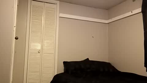 Snapshot of mr_j_showoff chatting on 01/17/25, 11:17 whateveryouwant online show from 01/17/25, 11:17