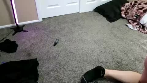 Snapshot of mr_j_showoff chatting on 02/26/25, 06:21 whateveryouwant online show from 02/26/25, 06:21