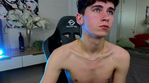 Snapshot of mr_lucky_guy chatting on 02/05/25, 12:53 Kris online show from 02/05/25, 12:53