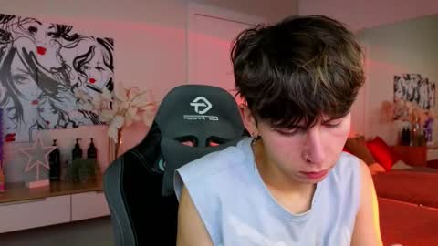 Snapshot of mr_lucky_guy chatting on 02/16/25, 05:04 Kris online show from 02/16/25, 05:04