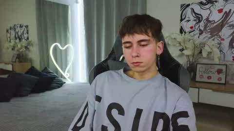 Snapshot of mr_lucky_guy chatting on 02/22/25, 06:52 Kris online show from 02/22/25, 06:52