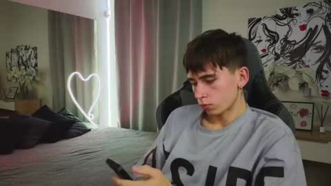 Snapshot of mr_lucky_guy chatting on 02/25/25, 02:03 Kris online show from 02/25/25, 02:03