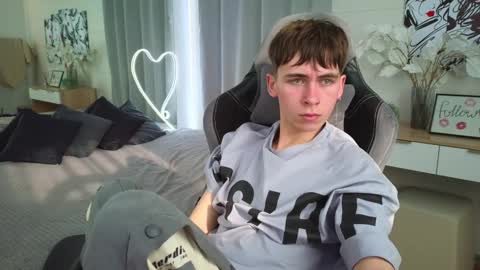 Snapshot of mr_lucky_guy chatting on 02/25/25, 05:30 Kris online show from 02/25/25, 05:30