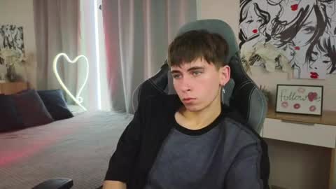 Snapshot of mr_lucky_guy chatting on 02/27/25, 05:24 Kris online show from 02/27/25, 05:24