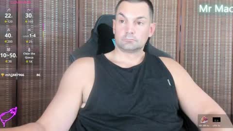 Snapshot of mr_mac69 chatting on 06/03/26, 08:03 Cam online show from 06/03/26, 08:03