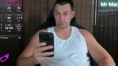 Snapshot of mr_mac69 chatting on 07/14/26, 08:03 Cam online show from 07/14/26, 08:03