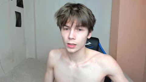 Snapshot of mr_makentoshi chatting on 01/31/25, 01:02 Makentoshi online show from 01/31/25, 01:02