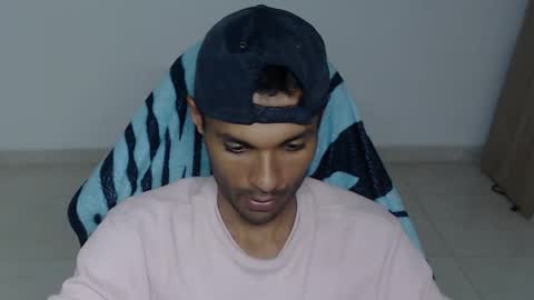 Snapshot of mr_max__ chatting on 11/10/25, 05:12 Max online show from 11/10/25, 05:12