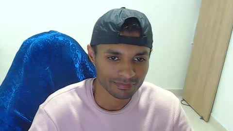 Snapshot of mr_max__ chatting on 02/19/26, 12:39 Max online show from 02/19/26, 12:39