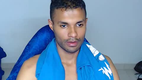 Max online show from 04/18/26, 08:42