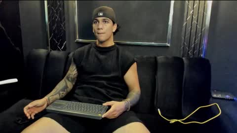 mr_maximo online show from 10/06/25, 05:05