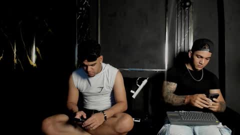 mr_maximo online show from 12/01/25, 03:33