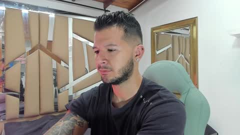 MIKEE online show from 02/05/25, 03:02