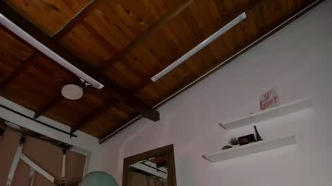 MIKEE online show from 02/07/25, 06:03