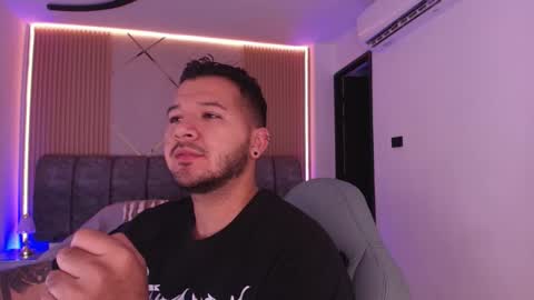 MIKEE online show from 02/15/26, 03:03