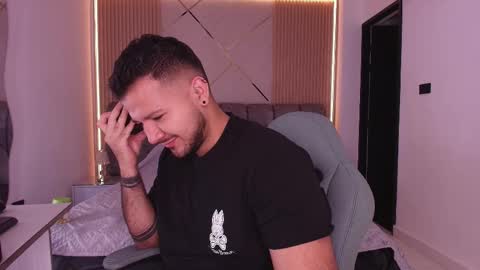 MIKEE online show from 02/19/26, 03:02