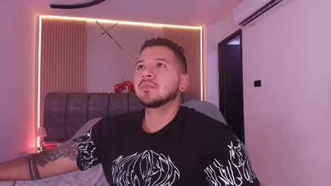 MIKEE online show from 02/24/26, 03:04