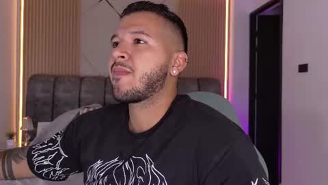 MIKEE online show from 07/24/26, 03:15
