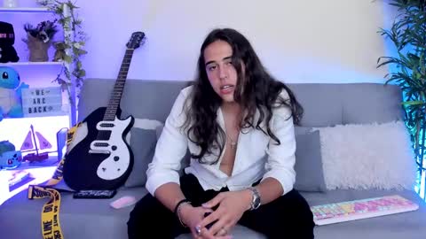 mr_pepper51 online show from 03/12/25, 09:03