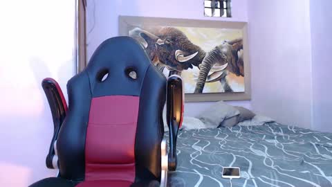 Snapshot of mr_stiven_ chatting on 03/07/25, 03:08 mr_stiven_ online show from 03/07/25, 03:08