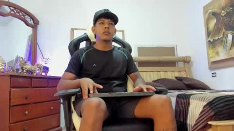 mr_stiven_ online show from 03/15/26, 02:50