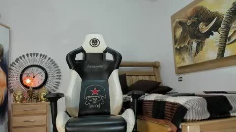 mr_stiven_ online show from 03/24/26, 03:00