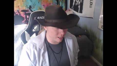 mr_strawberry online show from 12/20/25, 05:42