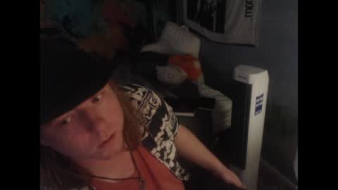 mr_strawberry online show from 04/23/26, 01:29