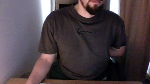 Snapshot of mr_teatime1989 chatting on 01/10/25, 02:13 the office guy online show from 01/10/25, 02:13