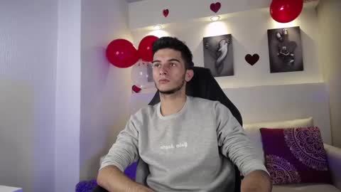 Snapshot of mr_williseo chatting on 02/18/25, 11:30 williseo online show from 02/18/25, 11:30