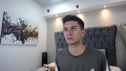 Snapshot of mr_williseo chatting on 03/02/25, 07:12 williseo online show from 03/02/25, 07:12