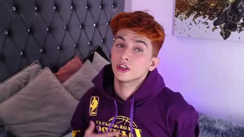 Snapshot of mr_williseo chatting on 11/08/25, 08:18 williseo online show from 11/08/25, 08:18