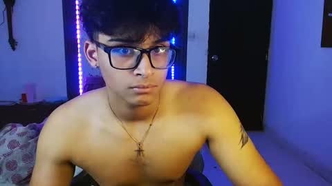 Snapshot of mr_yisuz chatting on 05/27/26, 11:40 yisuz online show from 05/27/26, 11:40