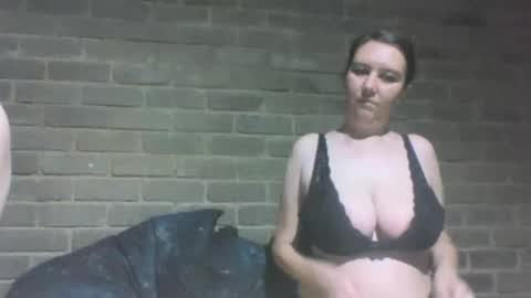 Snapshot of mrandmrscumalot871554 chatting on 10/17/25, 05:15 Mr And Mrs Cumalot online show from 10/17/25, 05:15